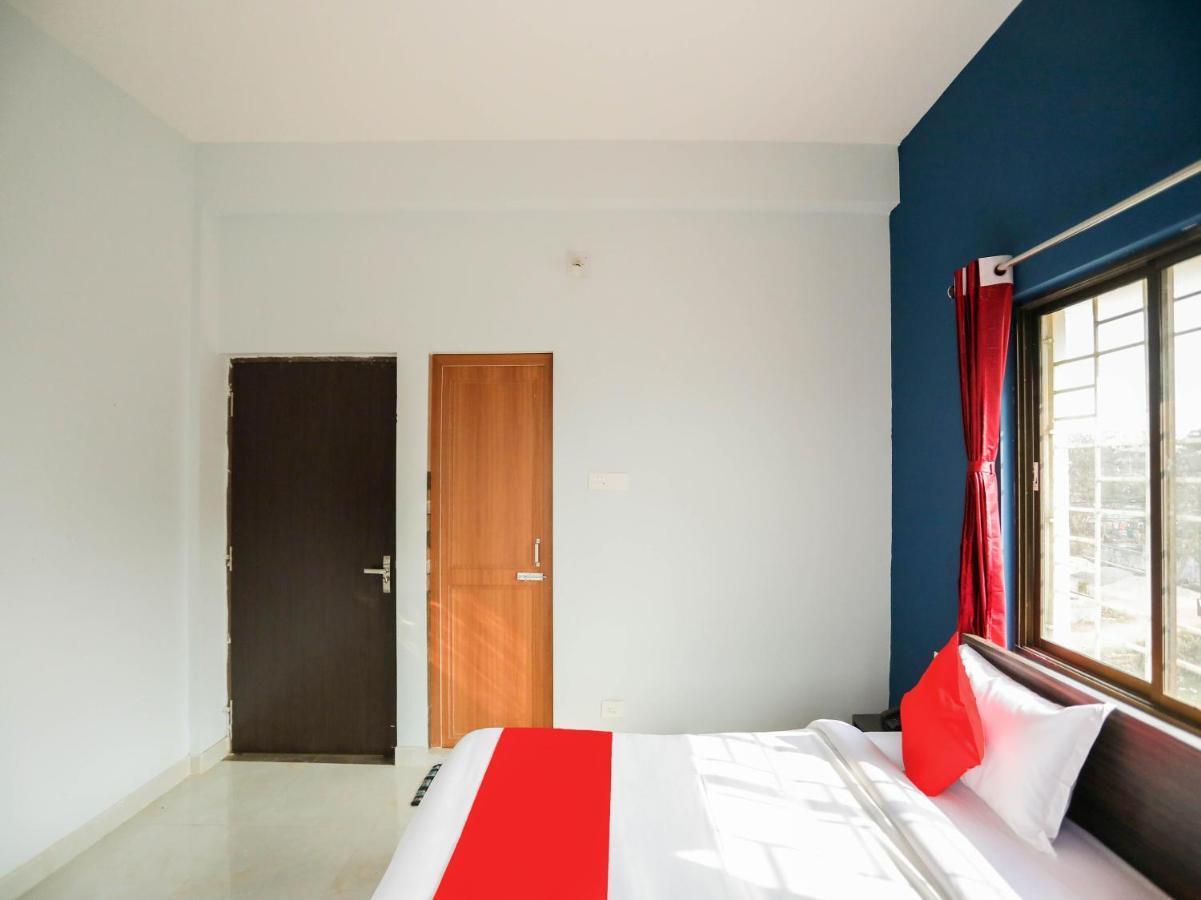 Flagship 76560 Hotel Vanss บูบันเนสชวาร์ ภายนอก รูปภาพ