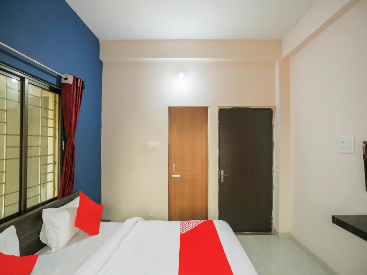 Flagship 76560 Hotel Vanss บูบันเนสชวาร์ ภายนอก รูปภาพ