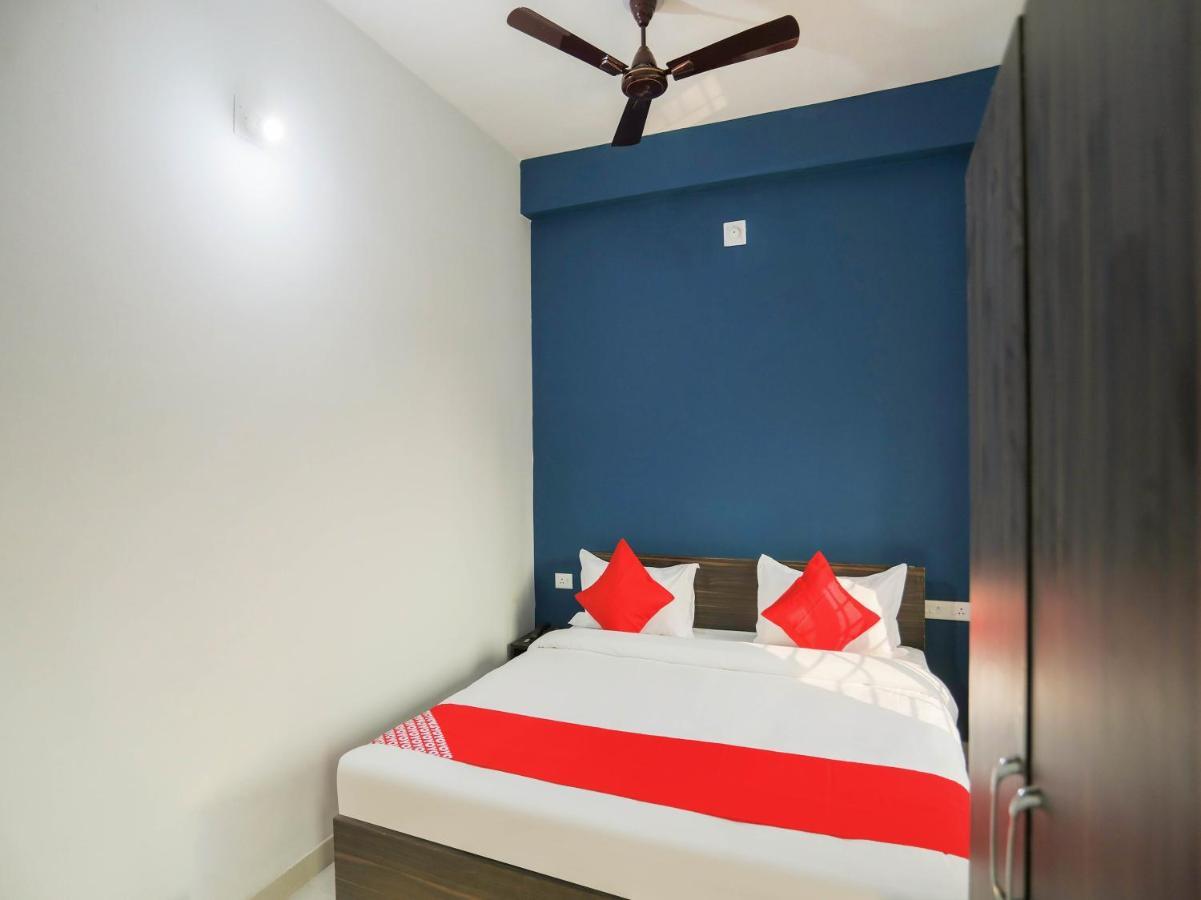 Flagship 76560 Hotel Vanss บูบันเนสชวาร์ ภายนอก รูปภาพ