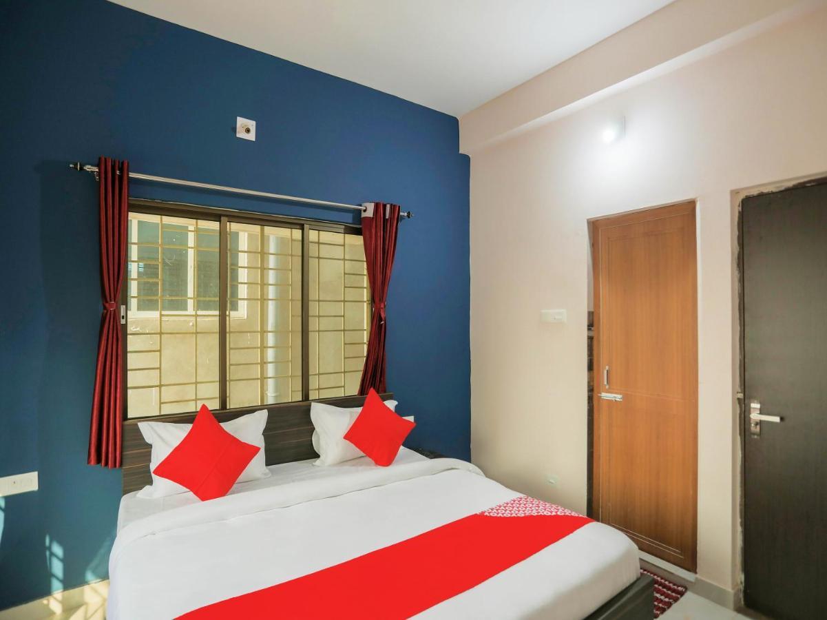 Flagship 76560 Hotel Vanss บูบันเนสชวาร์ ภายนอก รูปภาพ