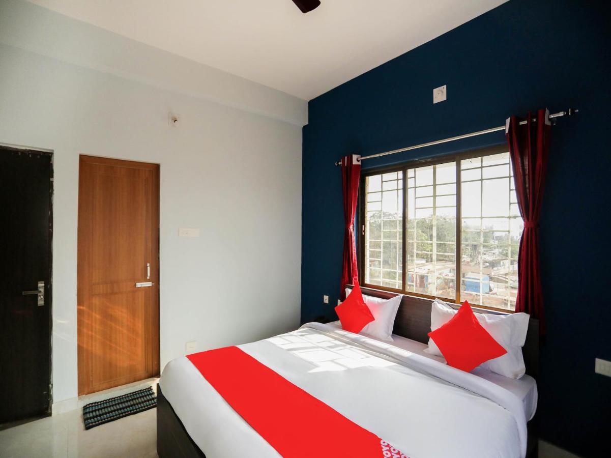 Flagship 76560 Hotel Vanss บูบันเนสชวาร์ ภายนอก รูปภาพ
