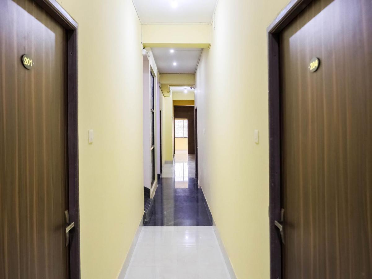 Flagship 76560 Hotel Vanss บูบันเนสชวาร์ ภายนอก รูปภาพ